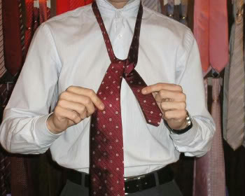 Como dar nó em gravata:aprenda rapidinho a dar um nó na sua!