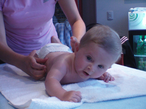 Shantala – aprenda aqui como fazer essa massagem no seu bebe e os benefícios dela!